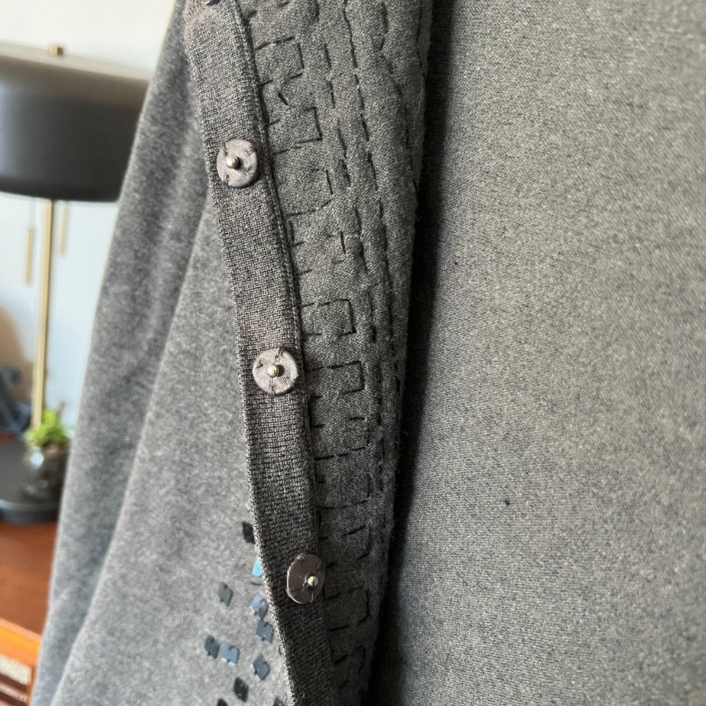 Gray Chicos Button Up - image 5